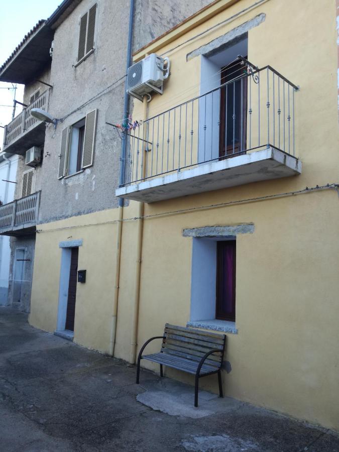 Monti Di Bo Appartement Aggius Buitenkant foto
